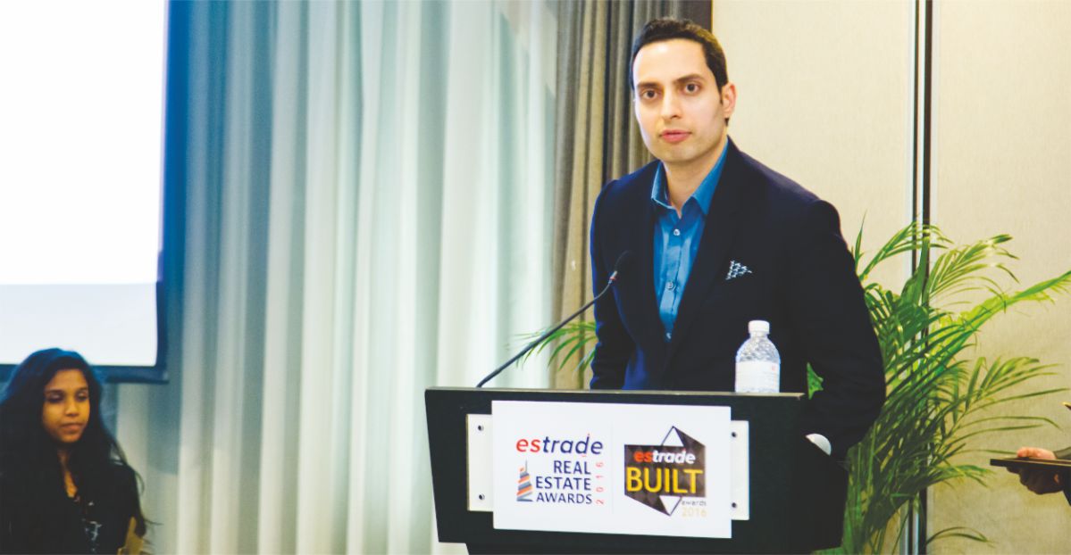 Jason Kothari - CEO, Housing.com addressing the audience at Estrade Awards 2016, Singapore